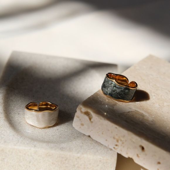 CLOSING SALE! 18K Gold Plated Adjustable Shimmery Ring - Picture 1 of 13